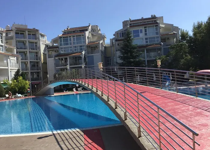 Elit 2 Apartamento *